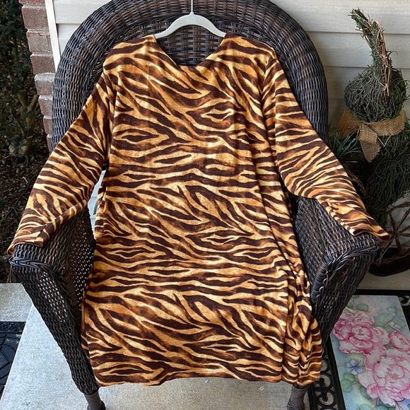 LulaRoe Brown Zebra Cardigan 2XL - Picture 7 of 7